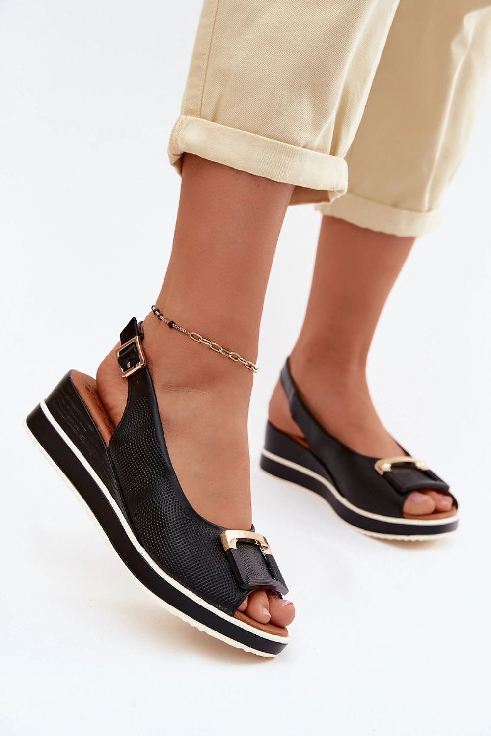 Buskin model 228389 Step in style