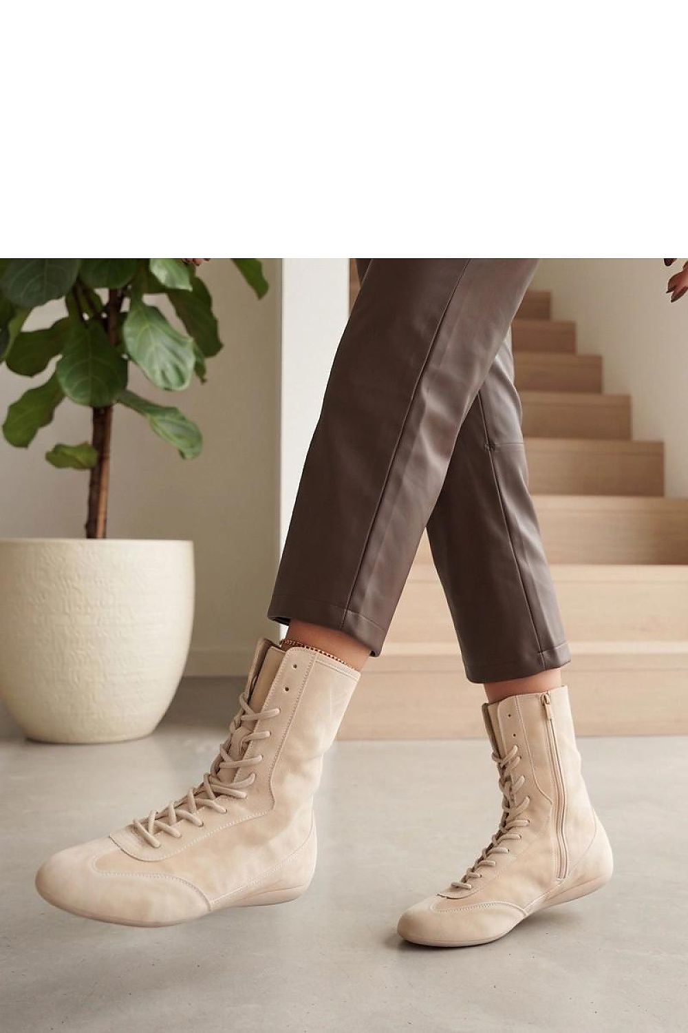 Sport boots model 231698 Solea