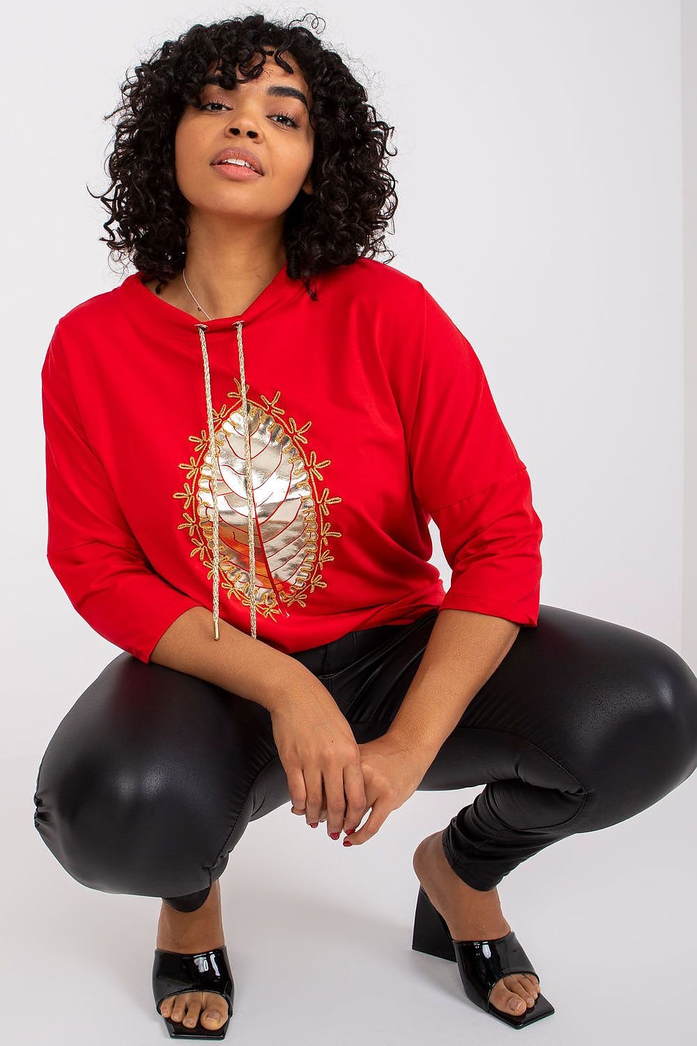 Blouse model 163040 Relevance