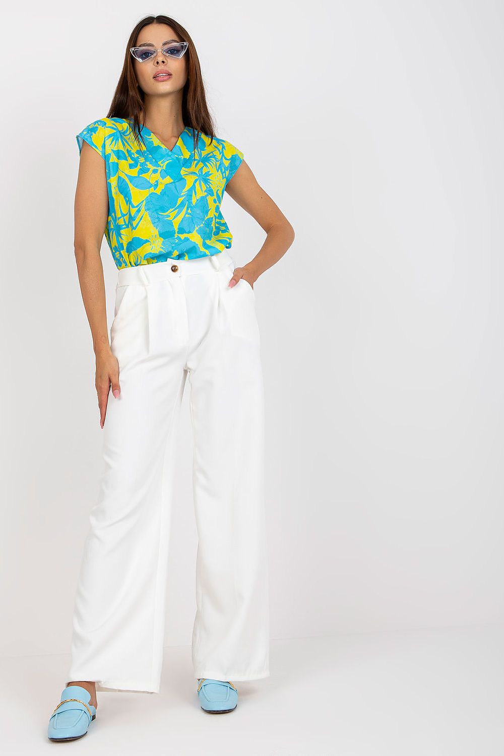 Women trousers model 181351 Italy Moda