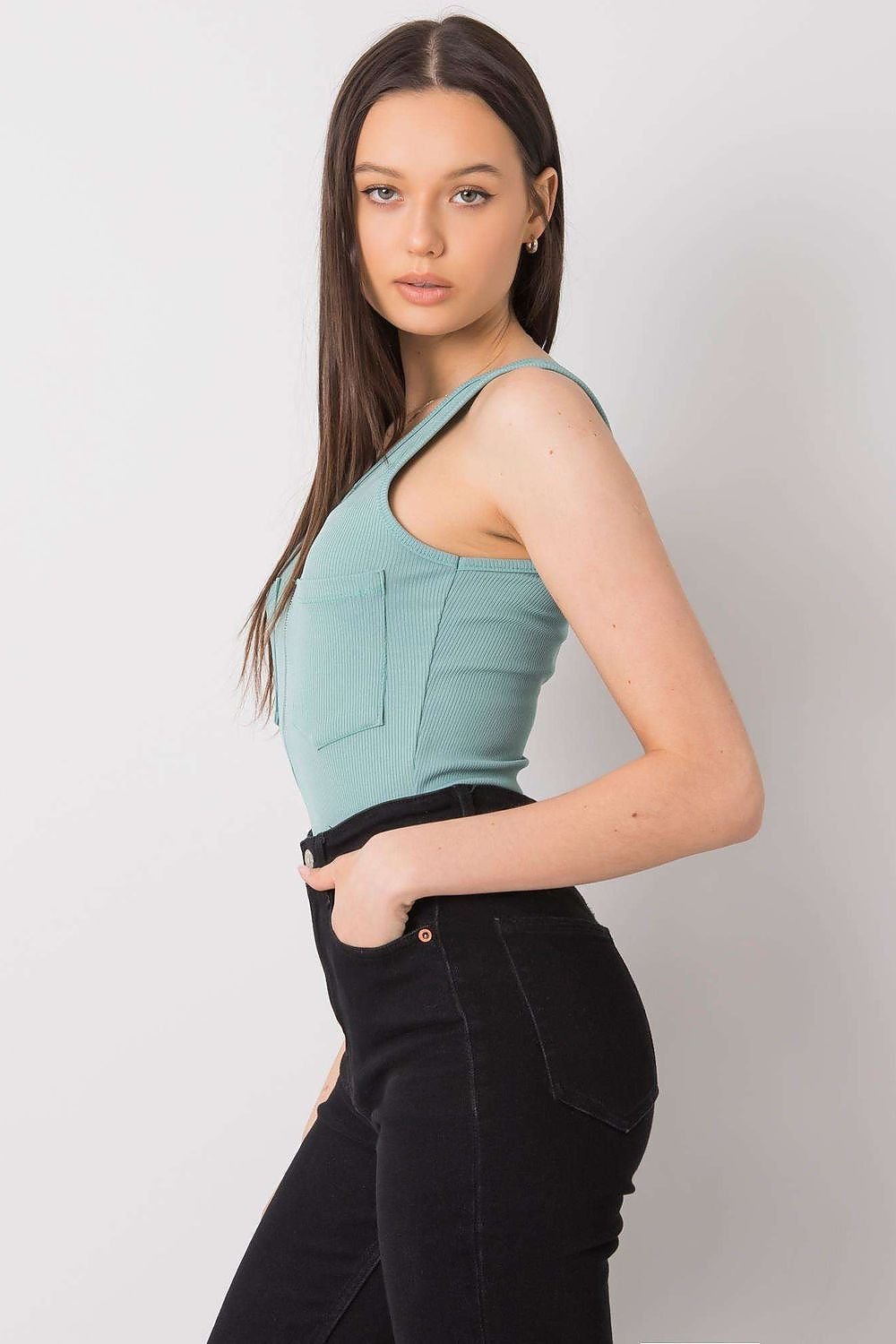 T-shirt model 167392 Italy Moda