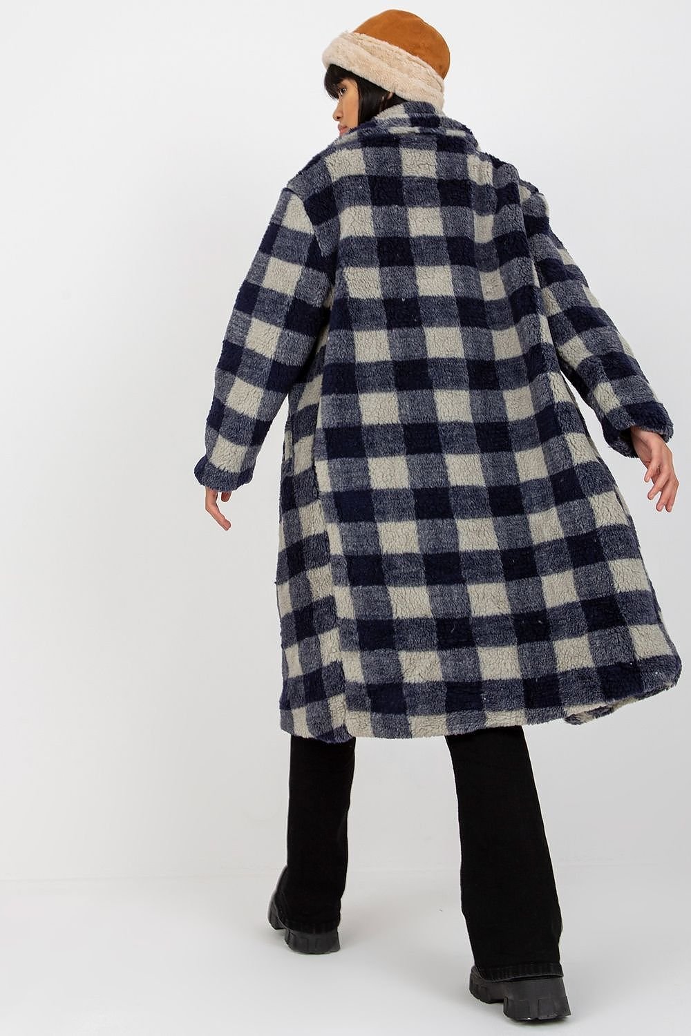 Coat model 171666 EM