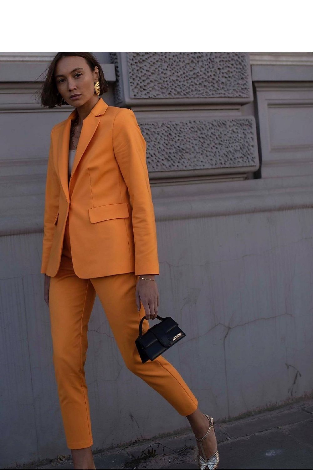 Women trousers model 176304 LeMonada