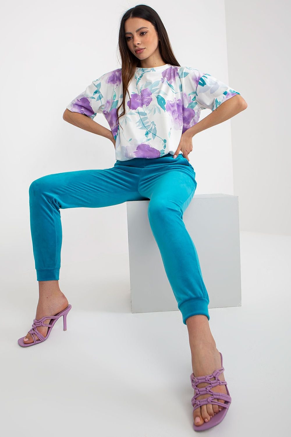 Set model 180211 Rue Paris