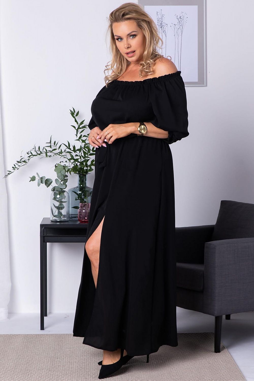 Plus size dress model 182181 Karko