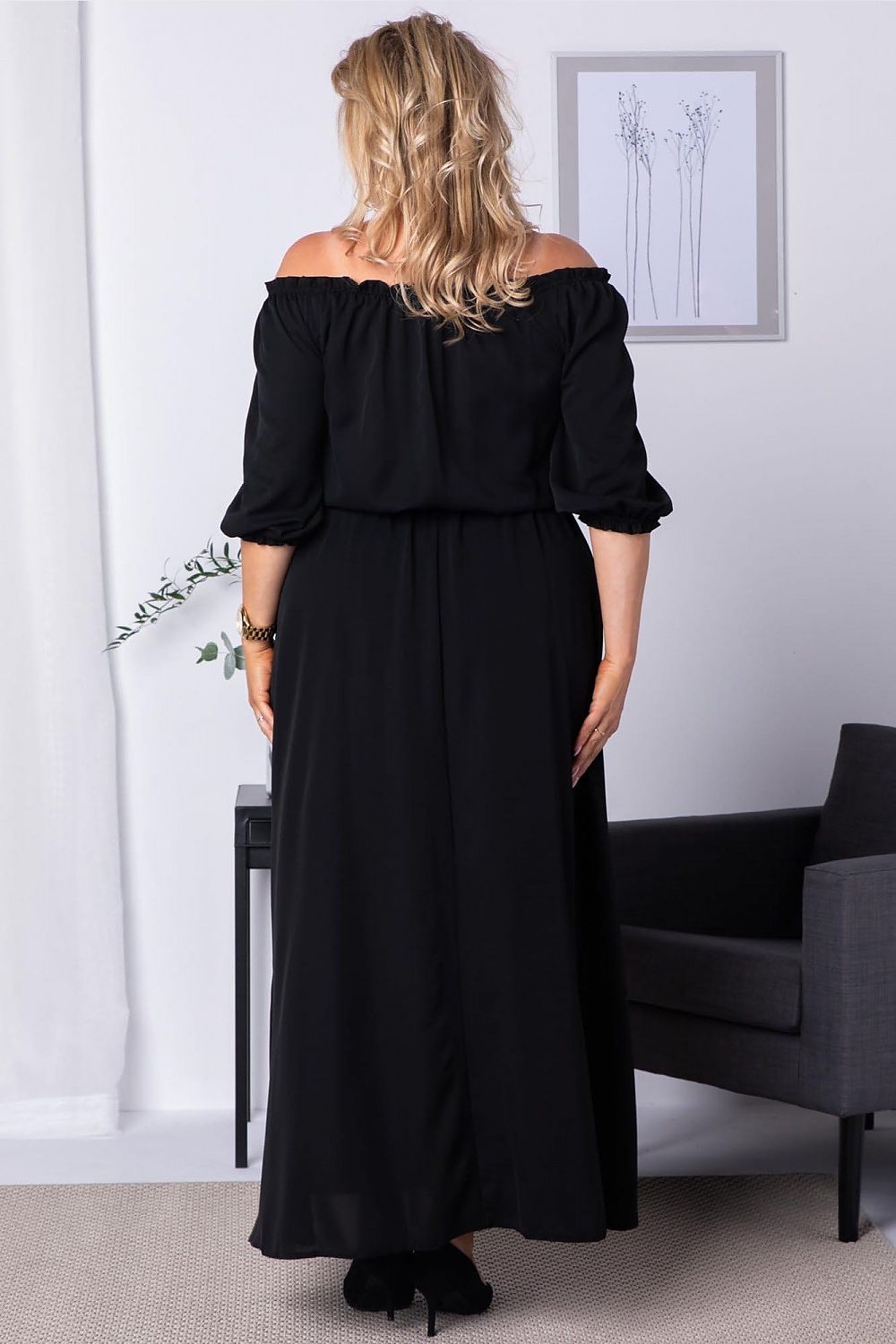 Plus size dress model 182181 Karko