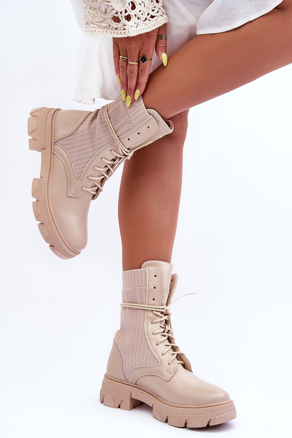 Bootie model 184002 Step in style