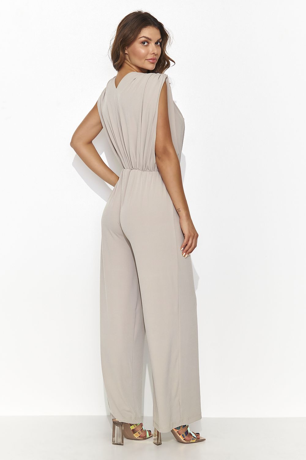 Suit model 192051 Numinou