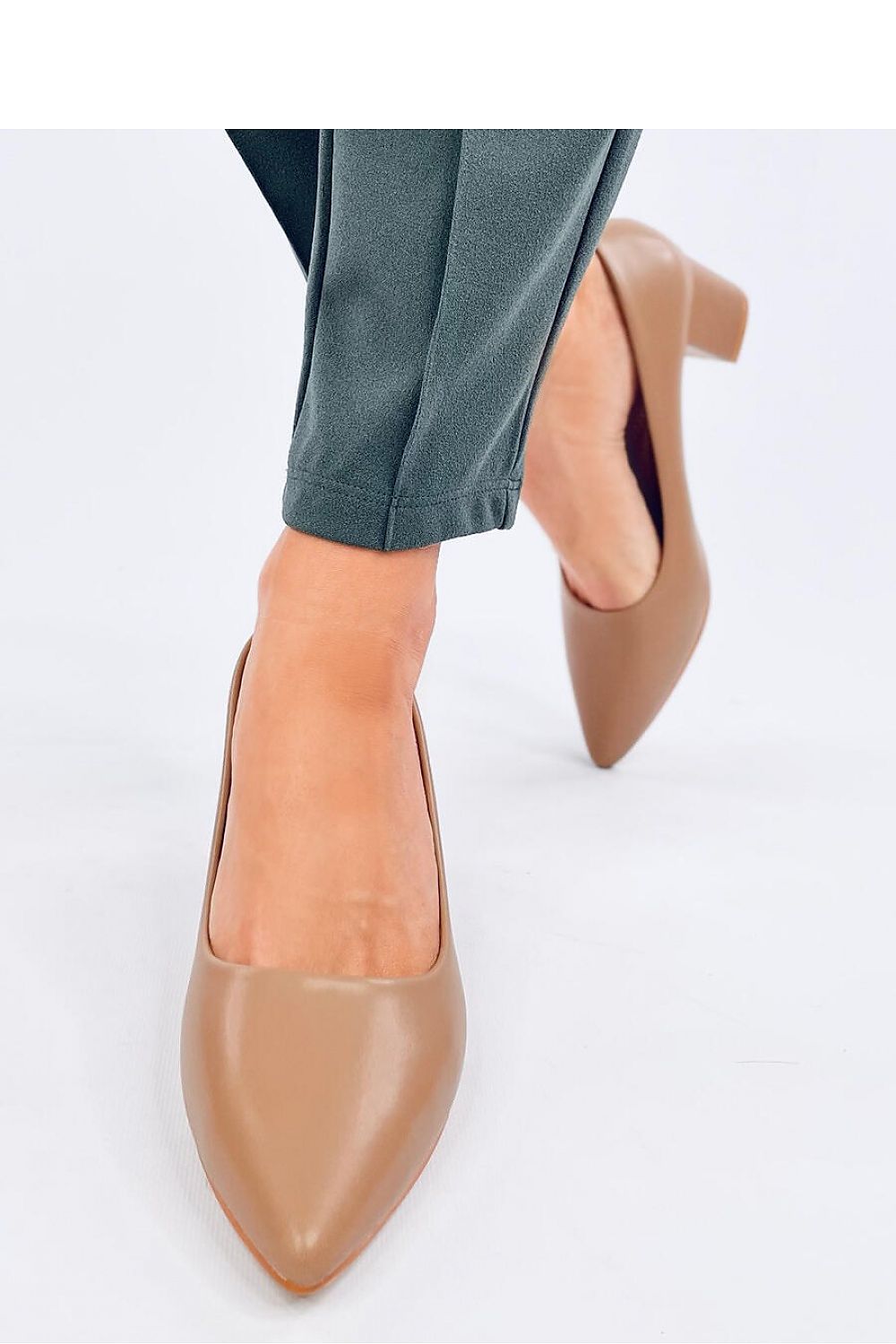  Block heel pumps model 194614 Inello 