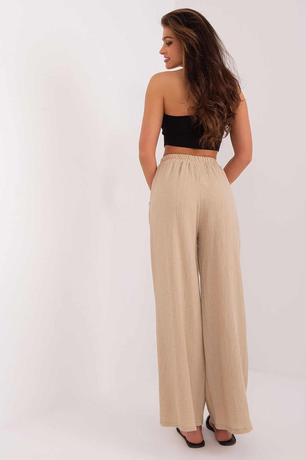Women trousers model 194857 Italy Moda