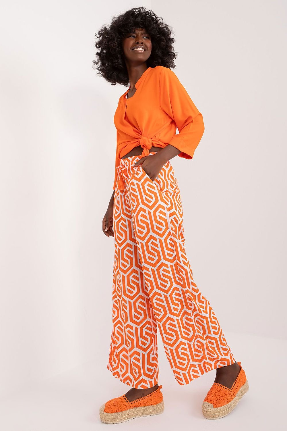 Women trousers model 196924 Sublevel