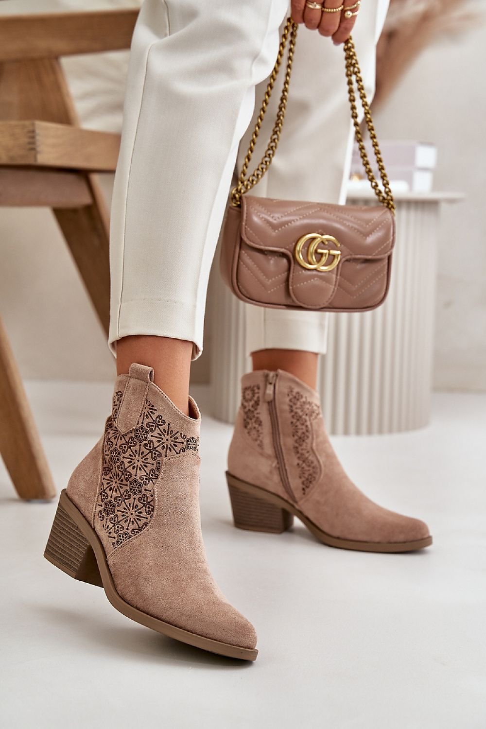  Heel boots model 199415 Step in style 