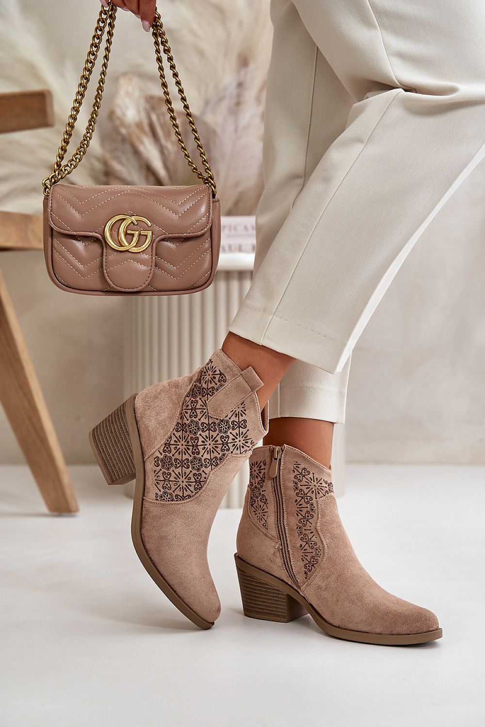  Heel boots model 199415 Step in style 