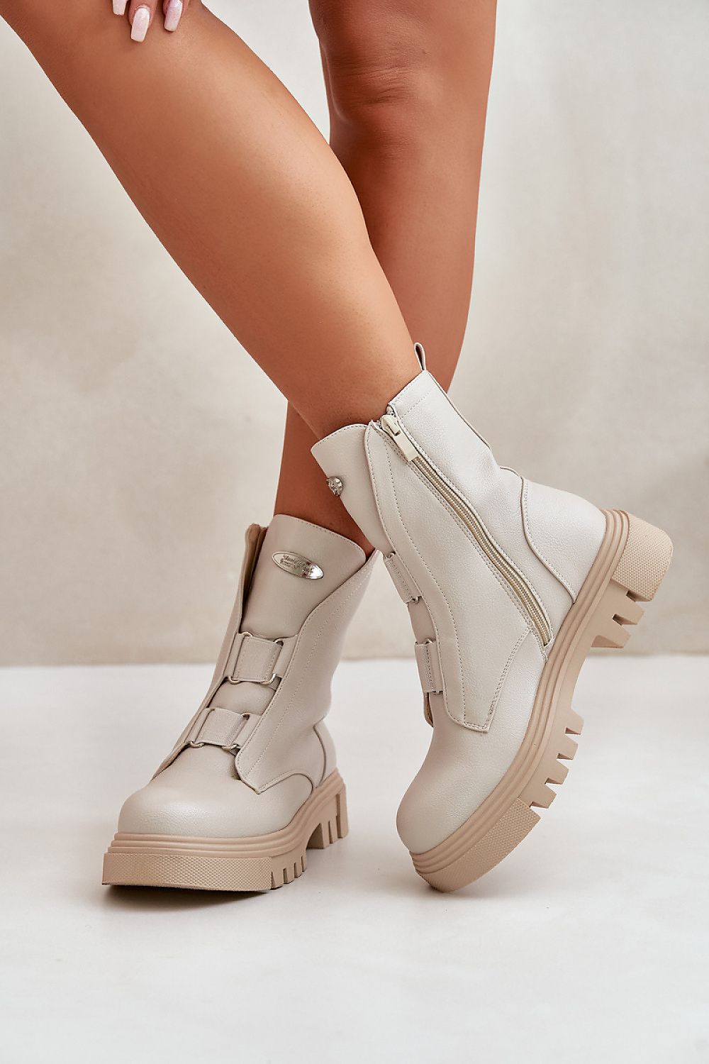 Bootie model 200104 Step in style