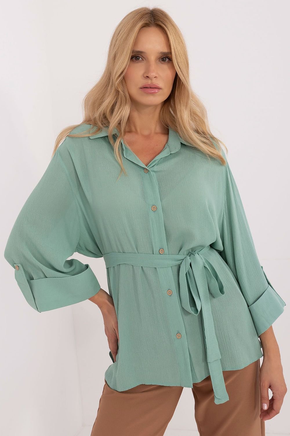 Shirt model 200315 Lakerta