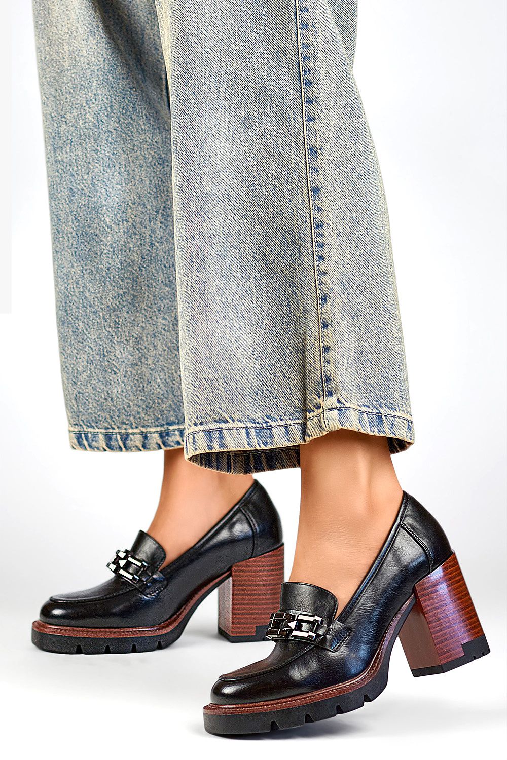  Block heel pumps model 200872 PRIMO 