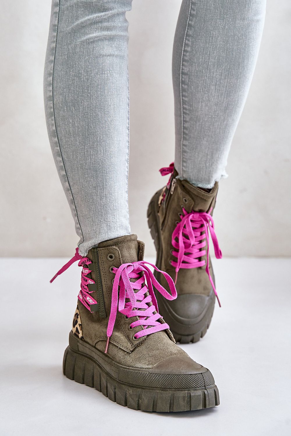 Boots model 201553 Step in style