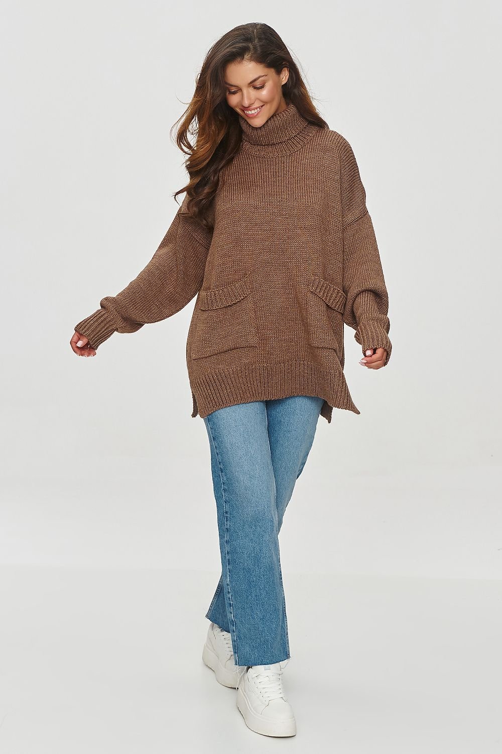 Turtleneck model 202969 Makadamia