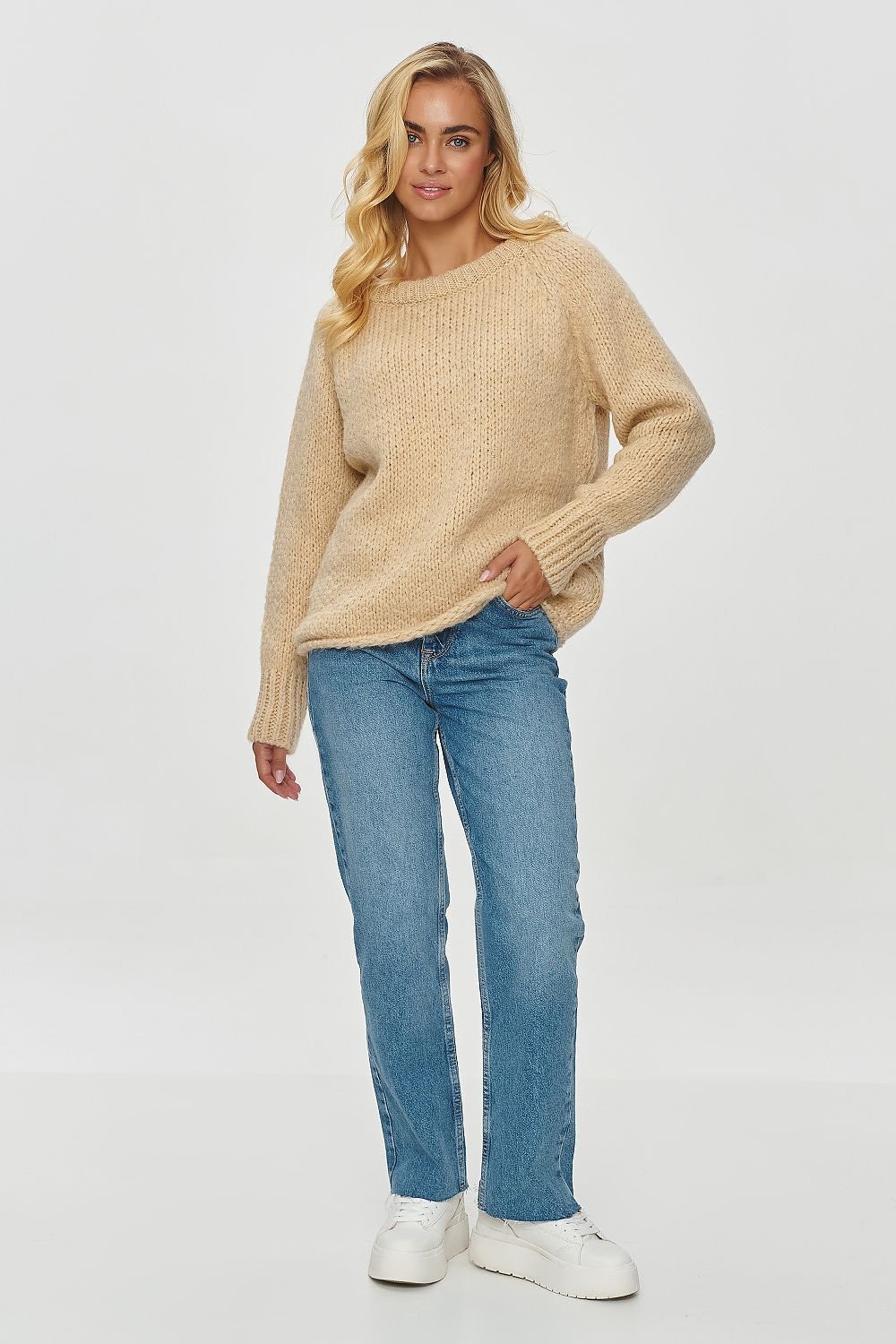Jumper model 201808 Makadamia