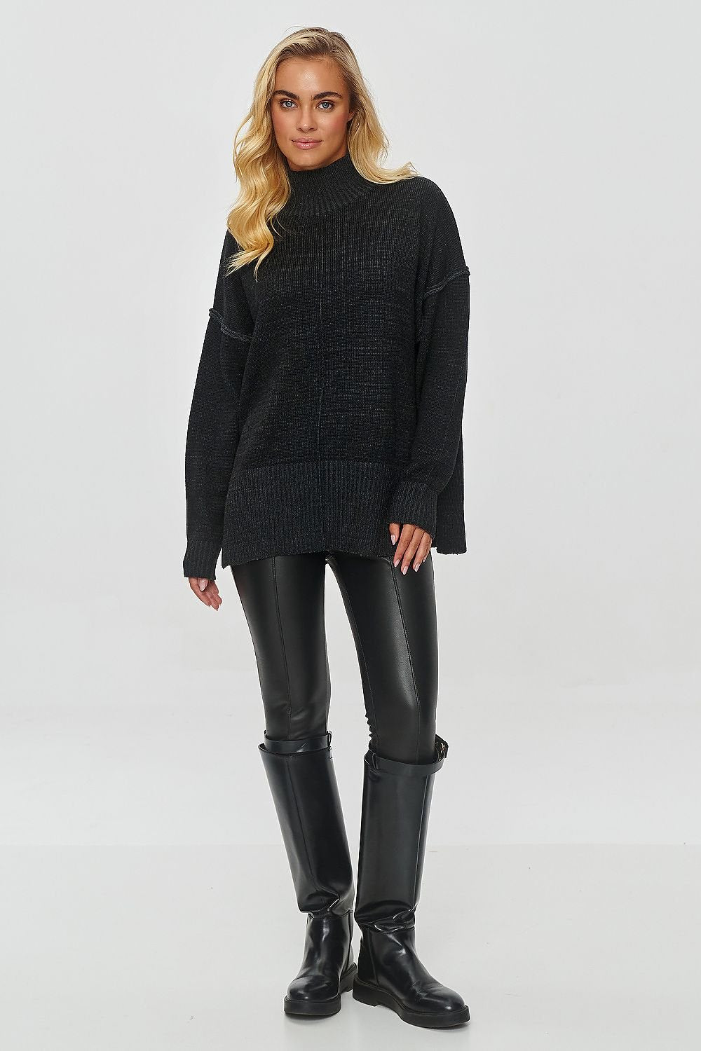 Turtleneck model 201820 Makadamia