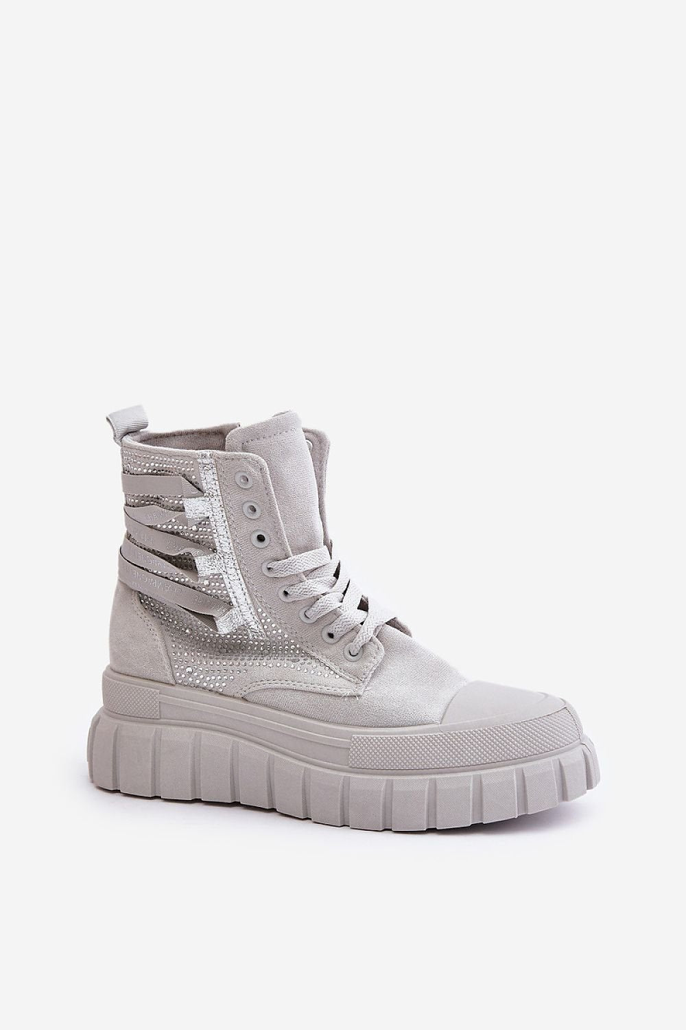  Sneakers model 201924 Step in style 
