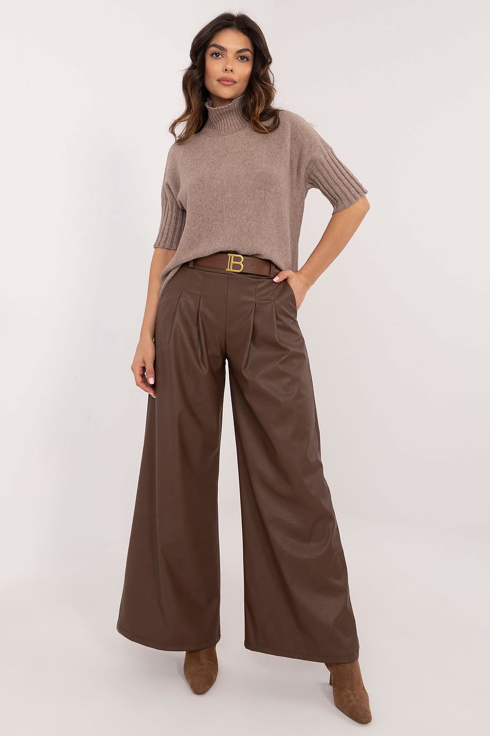  Women trousers model 202891 Italy Moda 