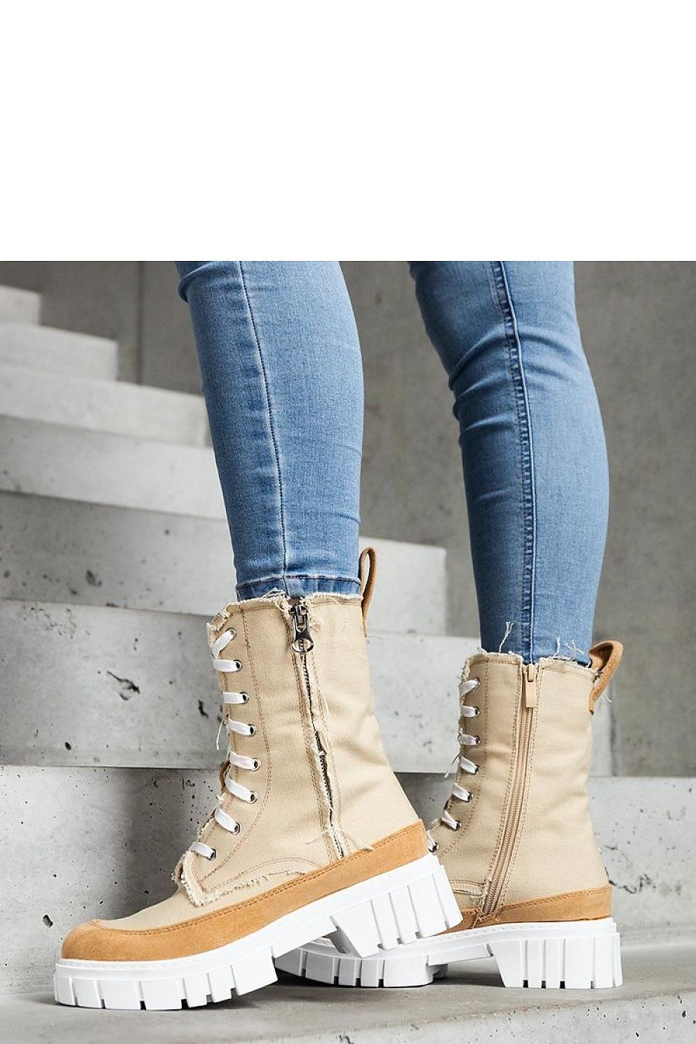  Boots model 204831 Solea 