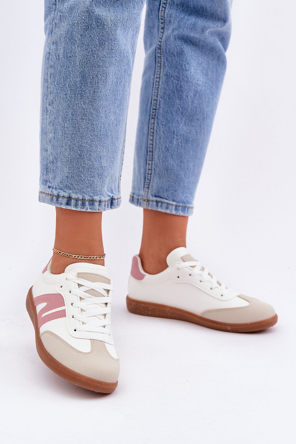  Sport Shoes model 205943 Step in style 