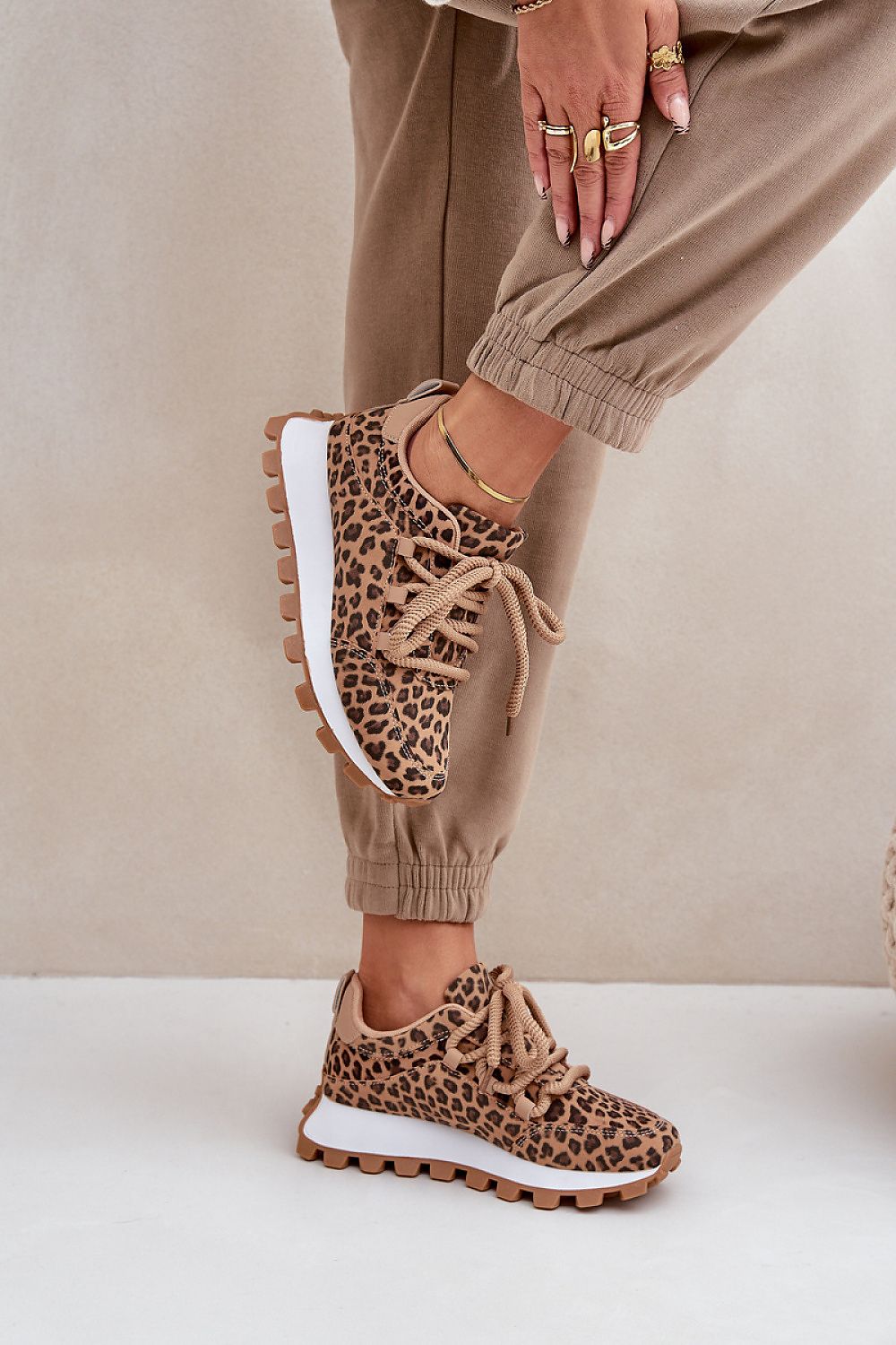  Sport Shoes model 205944 Step in style 