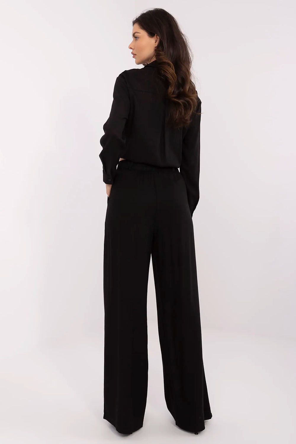  Women trousers model 210865 NM 