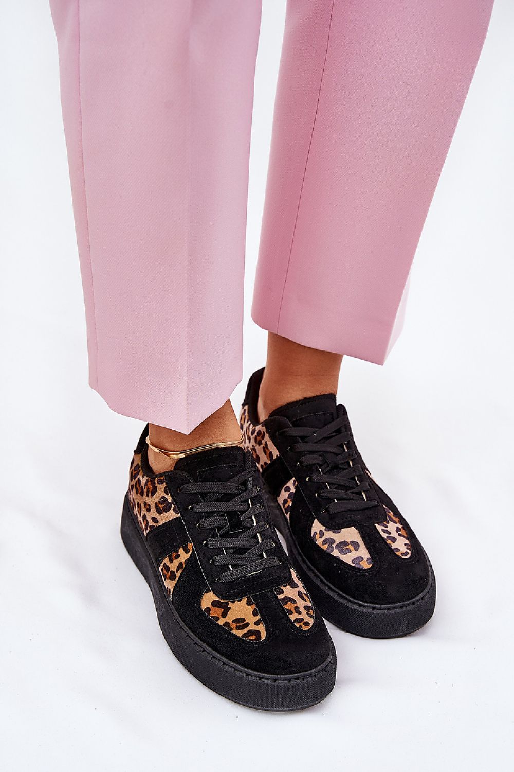  Sport Shoes model 211000 Step in style 