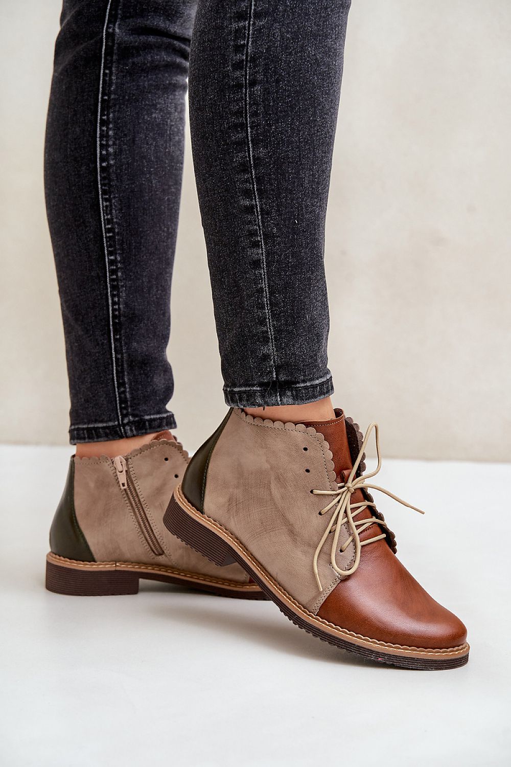  Half shoes model 216526 Step in style 