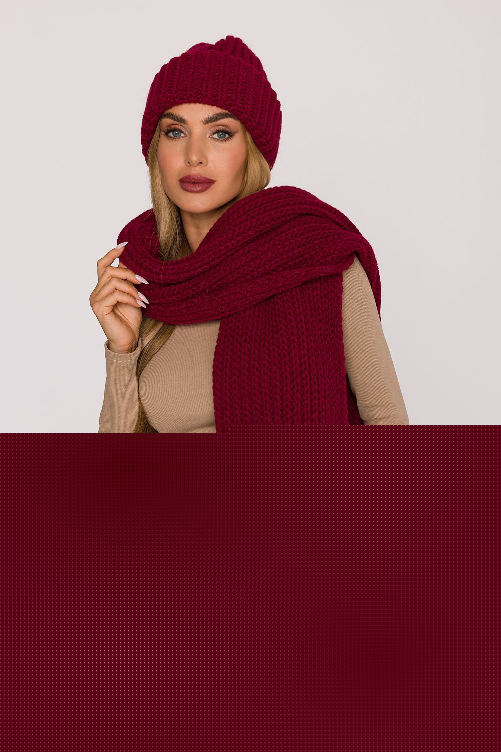  Shawl model 219552 Moe 