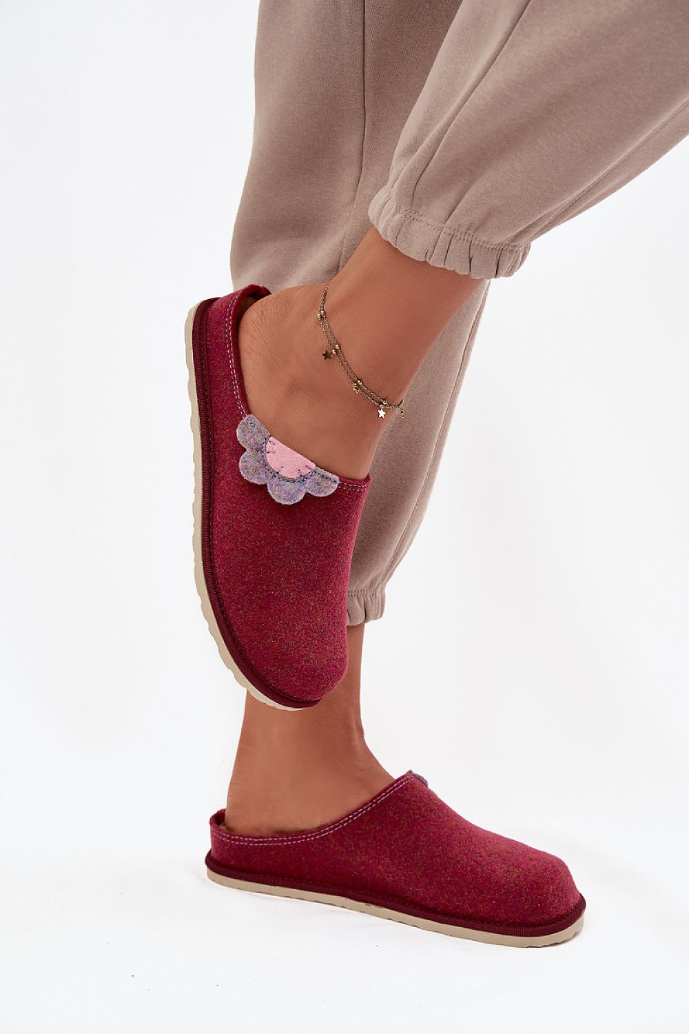  Slippers model 220063 Step in style 