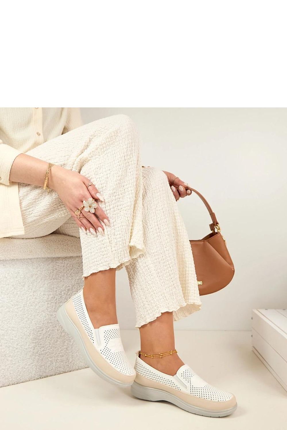  Half shoes model 225602 Solea 