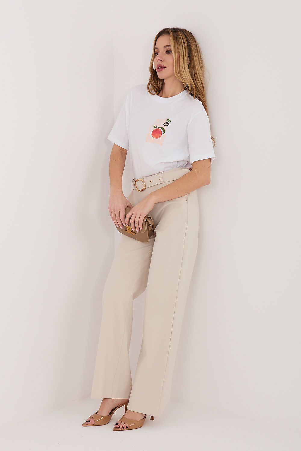  Women trousers model 225879 Rue Paris 