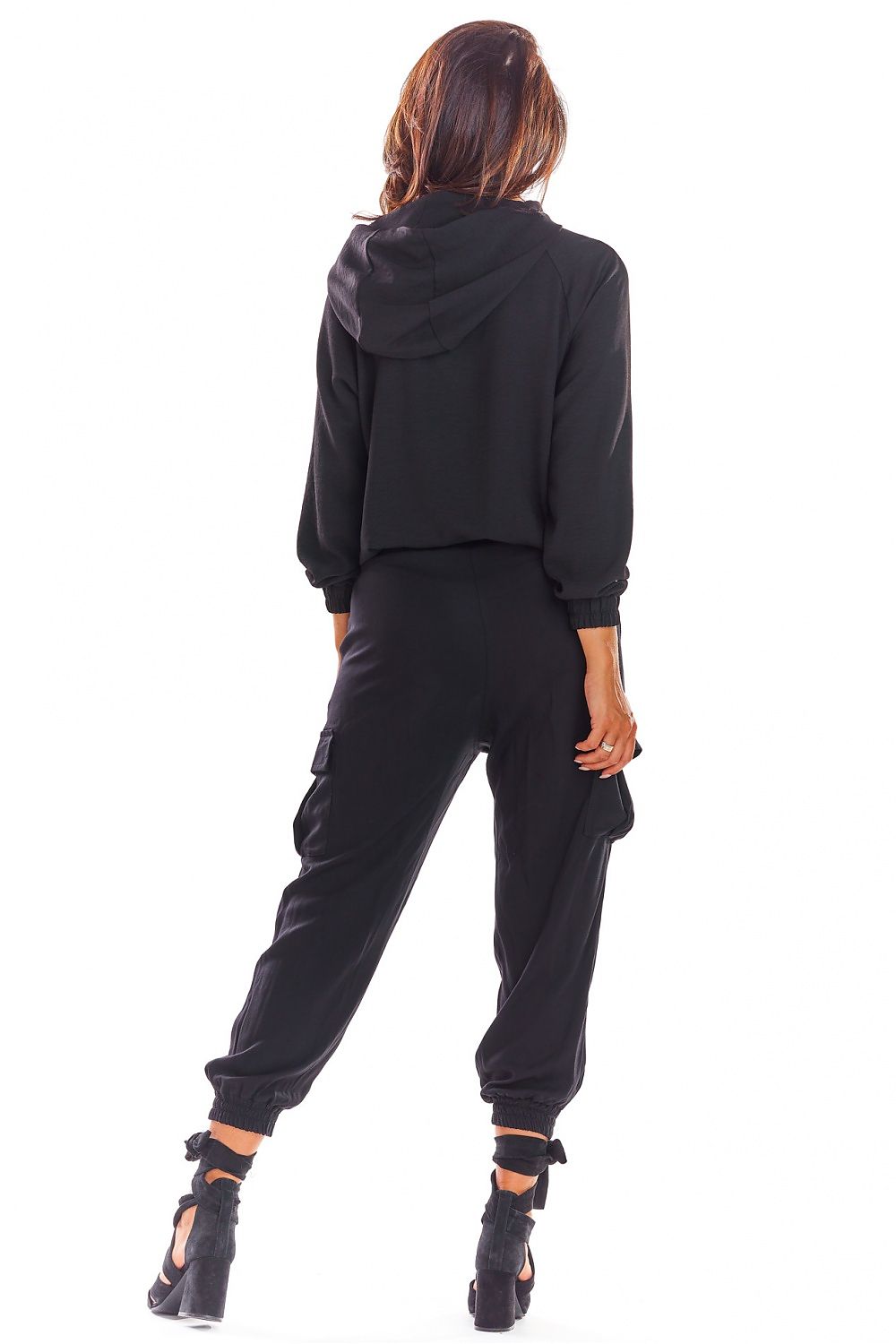  Sweatshirt model 133688 awama 