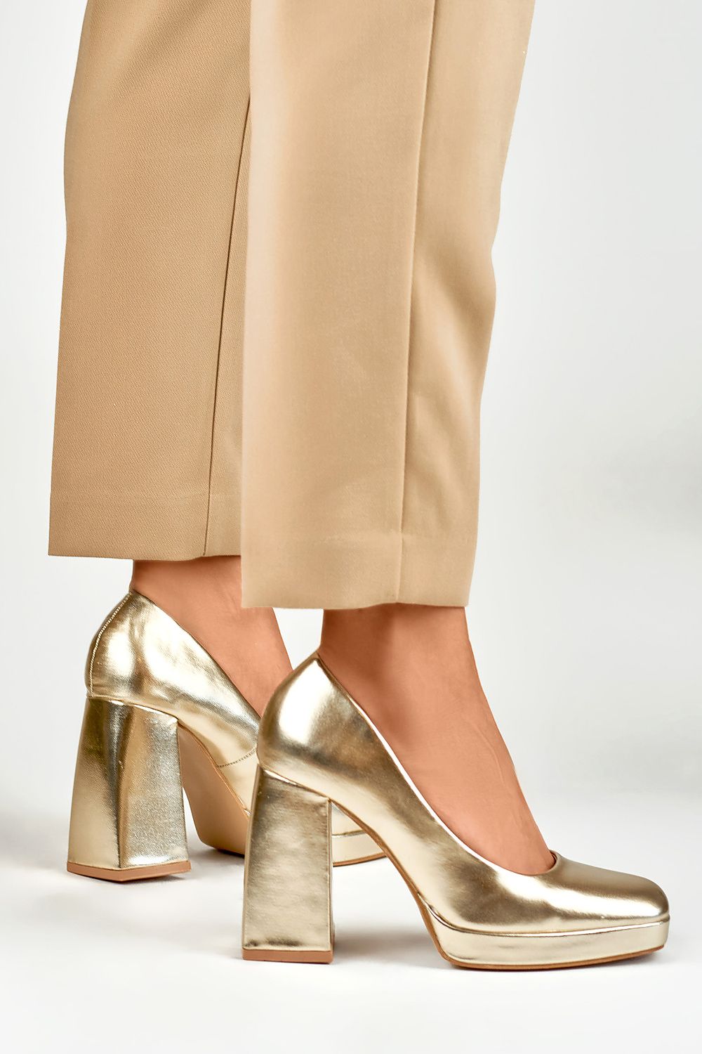 Heel pumps model 184640 PRIMO